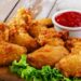Receita de frango a passarinho crocante que salva qualquer churrasco em 17 minutos