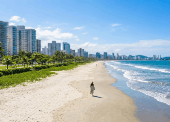 A cidade que abriga o maior jardim de praia do mundo virou referência como a 6ª melhor qualidade de vida do Brasil