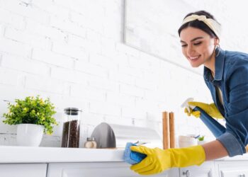 Pequenas ações diárias transformam a limpeza da casa em rotina simples e constante
