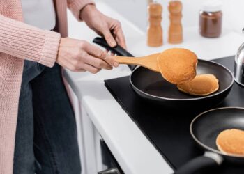Essa receita de panquecas feita em 5 minutos está dominando a internet