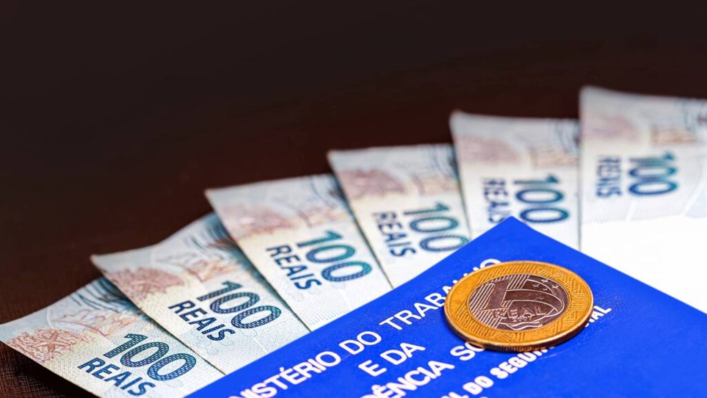 Reajuste do salário mínimo em 2025 traz mudanças nos contracheques e benefícios