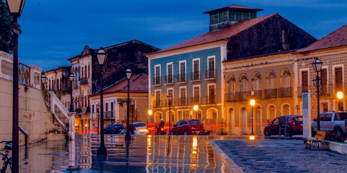A Atenas Brasileira fundada por franceses encanta com patrimônio histórico e as paisagens da Ilha do Amor