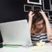 Saiba como a pressão no trabalho afeta cada signo de forma diferente, influenciando foco, organização e reações emocionais
