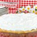 Sobremesa com cobertura de chantilly para fim de ano