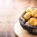 bolinho de arroz frito