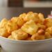 Nem fritura, nem forno, biscoito de tapioca com queijo crocante, delicioso e saudável, pronto em poucos minutos na airfryer