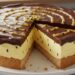 Sem gelatina, nem suco em pó, torta de maracujá trufada feita com a própria fruta, combinando crocância, cremosidade e sabor
