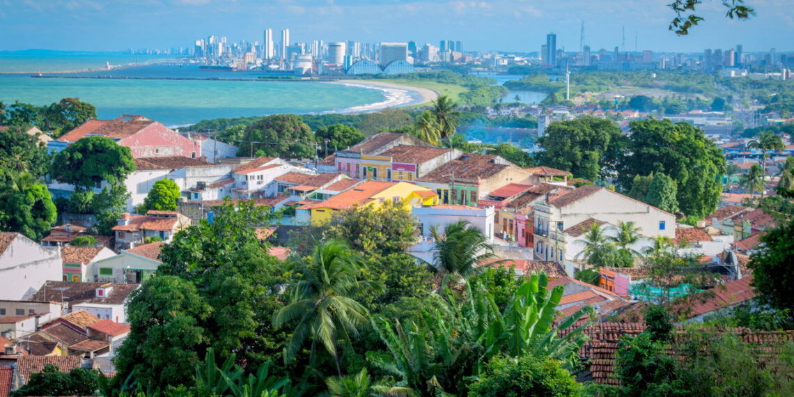 A cidade brasileira onde cada rua conta uma história e o pôr do sol é considerado um dos mais bonitos do país