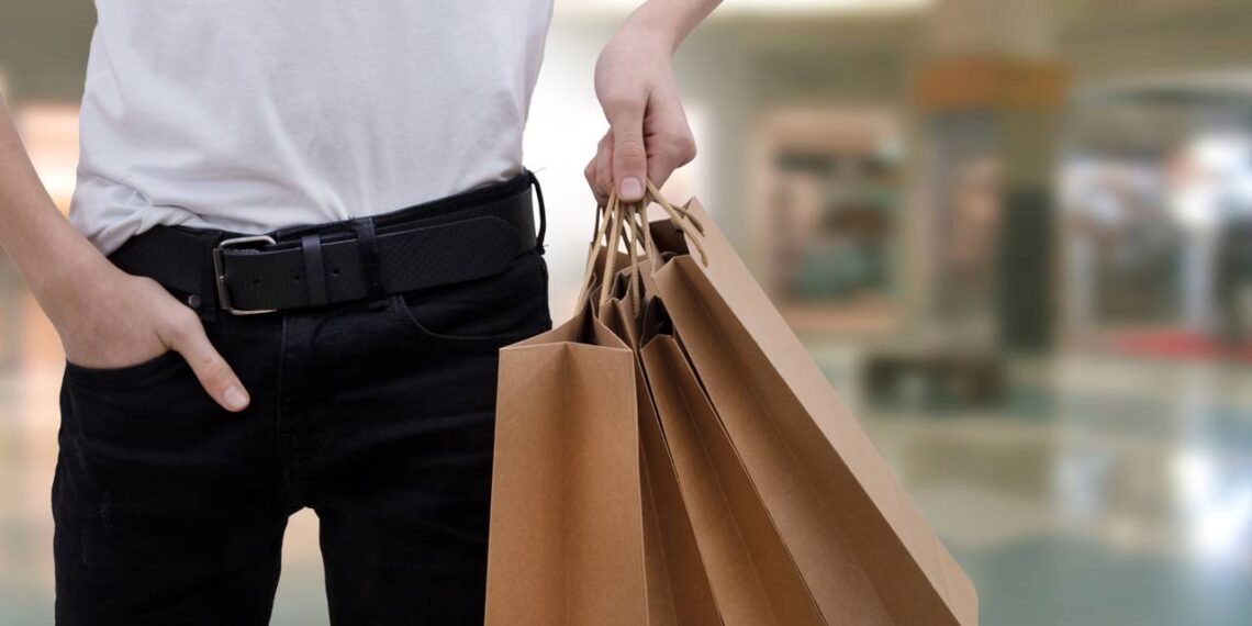 Três signos recorrem ao consumo impulsivo quando estão emocionalmente abalados, afetando o equilíbrio financeiro