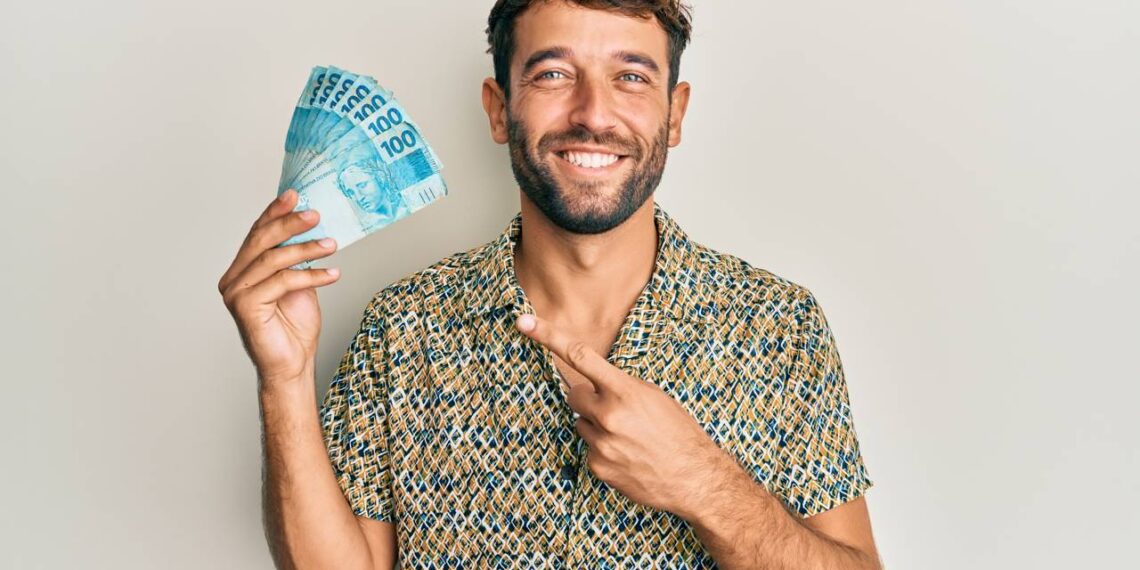 Seguro-desemprego de 2026 sobe para R$ 2.518,65 após o reajuste, o valor está alinhado a inflação e ao novo salário mínimo