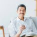 Pessoas de 60 anos com estes hábitos diários conseguem chegar aos 75 com a mente lúcida, garantindo a preservação da saúde mental