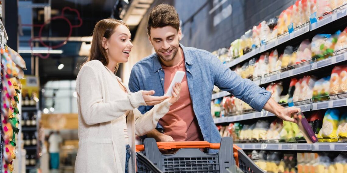 Ajustes simples na rotina de compras ajudam a economizar no supermercado e reduzir gastos mensais