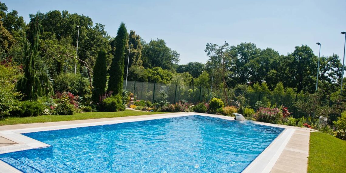 paisagismo de piscina