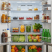 Geladeira sem cheiro pela manhã: o truque simples com vinagre que ajuda a combater odores