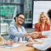 Sem experiência e precisando trabalhar? Estas áreas continuam contratando