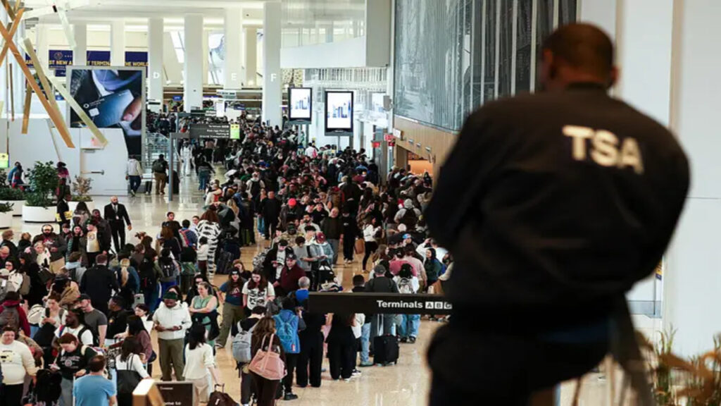 Para evitar filas gigantes da TSA, viajante cancela voo e enfrenta 20 horas de trem