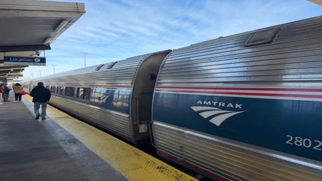 Para evitar filas gigantes da TSA, viajante cancela voo e enfrenta 20 horas de trem