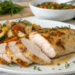 Frango seco nunca mais: técnica simples que deixa a carne macia sem marinada