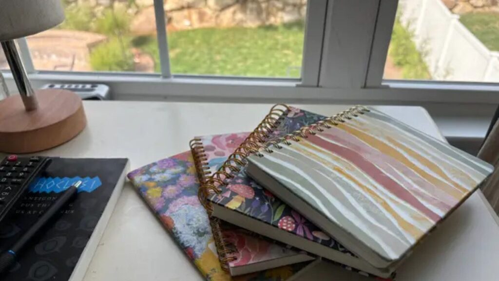 Voltei para casa depois de me formar na faculdade, não sabia que seria tão difícil ter vida social de novo