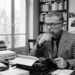O que significa, para a psicologia, a famosa frase de Jean-Paul Sartre “O inferno são os outros” no costume de se esgotar mentalmente após participar de uma festa