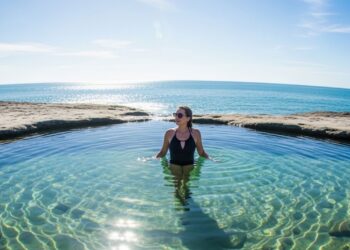 Escondido por séculos, o paraíso litorâneo brasileiro é um refúgio intocado com piscinas naturais e paisagens de tirar o fôlego