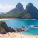 Essa praia brasileira tem areia tão clara e fina que não esquenta, o visual parece de outro país