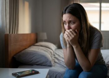 A psicologia explica por que quem evita fazer ligações pode sentir desconforto maior com comunicação em tempo real