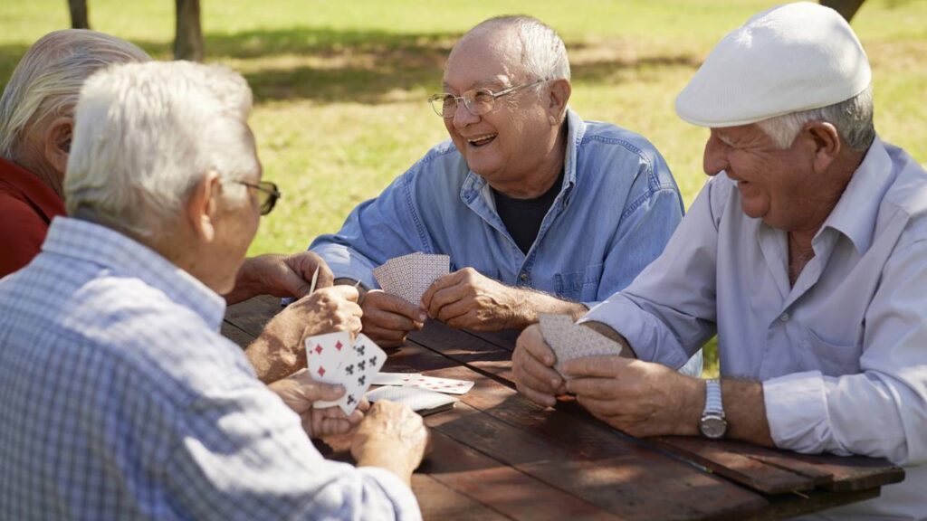 idoso_1776791863161-1024x576 Segundo a psicologia, aposentados que acordam todos os dias no mesmo horário costumam praticar estes 8 hábitos que fortalecem o propósito de vida