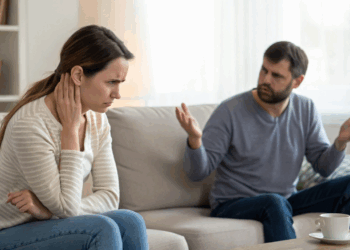 A psicologia explica por que pessoas que evitam conflitos podem estar tentando proteger vínculos emocionais