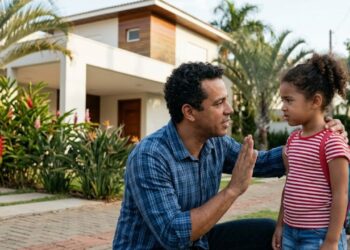 O não na infância que muitos pais evitam pode estar criando adultos emocionalmente frágeis sem perceber