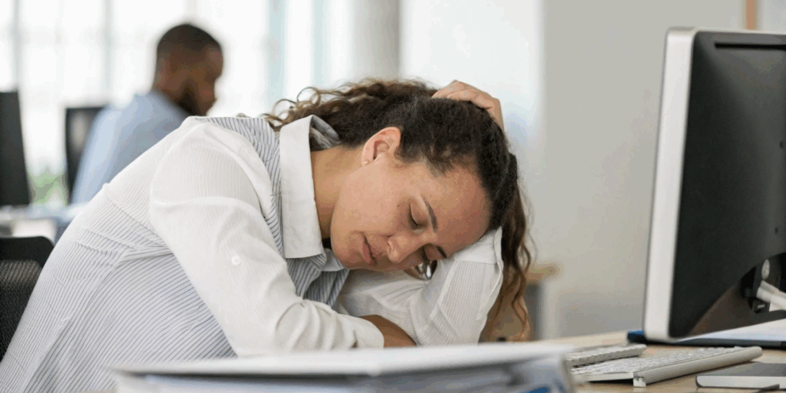 Dormir menos de 6 horas pode afetar sua memória e você talvez não perceba os sinais no dia a dia