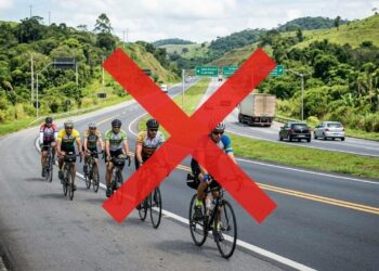 Adeus aos ciclistas nos acostamentos das estradas após a nova lei de trânsito