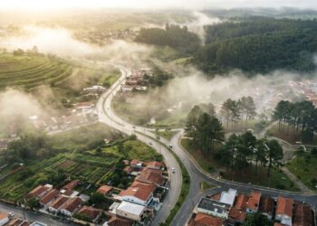 Sete colinas a mais de 800 metros de altitude e friozinho europeu no Nordeste: a Suíça Pernambucana que abriga o maior festival multicultural da América Latina
