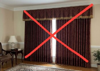 Adeus às cortinas pesadas com bandô: qual a tendência de tecidos leves e naturais para substituí-las na sala em 2026?