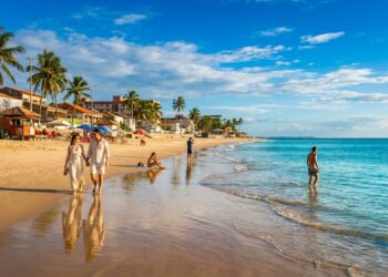 A capital nordestina onde o mar quente é quente o ano inteiro criando condições ideais para banho frequente
