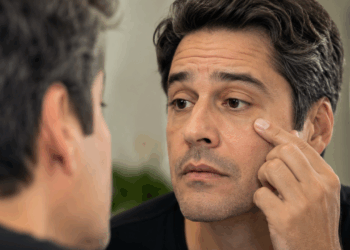 Nem irritação, nem envelhecimento: o que pode causar placas amareladas ao redor dos olhos
