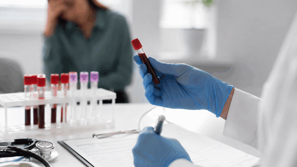 Subir escadas e sentir cansaço exagerado pode revelar um problema no sangue muito comum