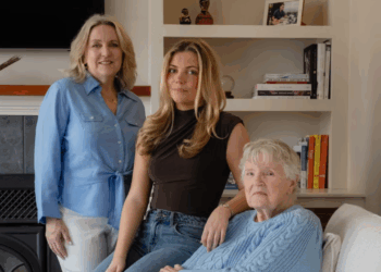 Compramos uma casa e colocamos minha mãe no apartamento do porão; isso nos ajudou a acumular patrimônio de formas inesperadas