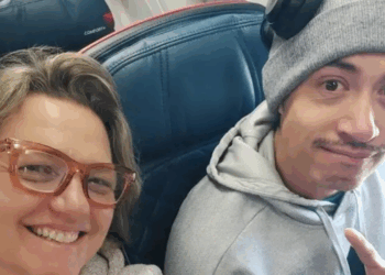 Casal de Los Angeles se mudou para o México para evitar a deportação; acumularam cerca de R$ 98 mil em dívidas, mas estão mais esperançosos