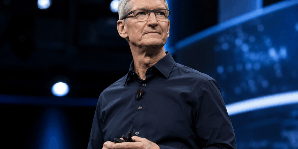 Tim Cook, executivo tecnológico e defensor da privacidade: “O mais importante na vida é ter coragem.”
