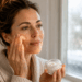 O ingrediente natural que dermatologistas indicam à hidratação da pele seca nos dias mais frios