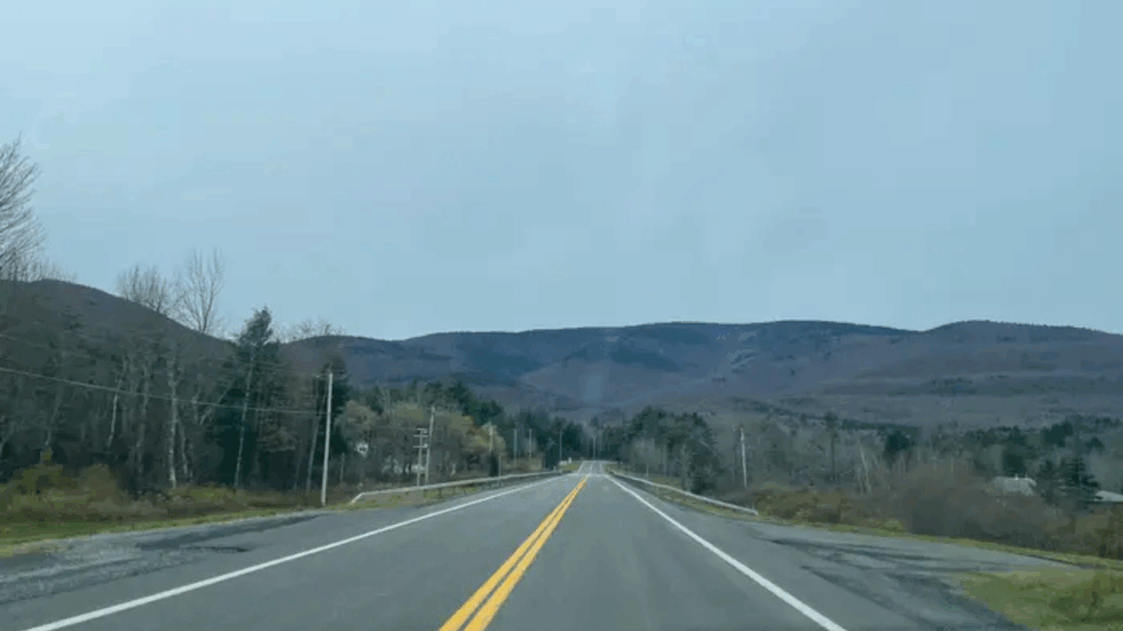 Saí de Nova York para uma pequena cidade nas montanhas; não é tão barato quanto eu esperava, mas não me arrependo