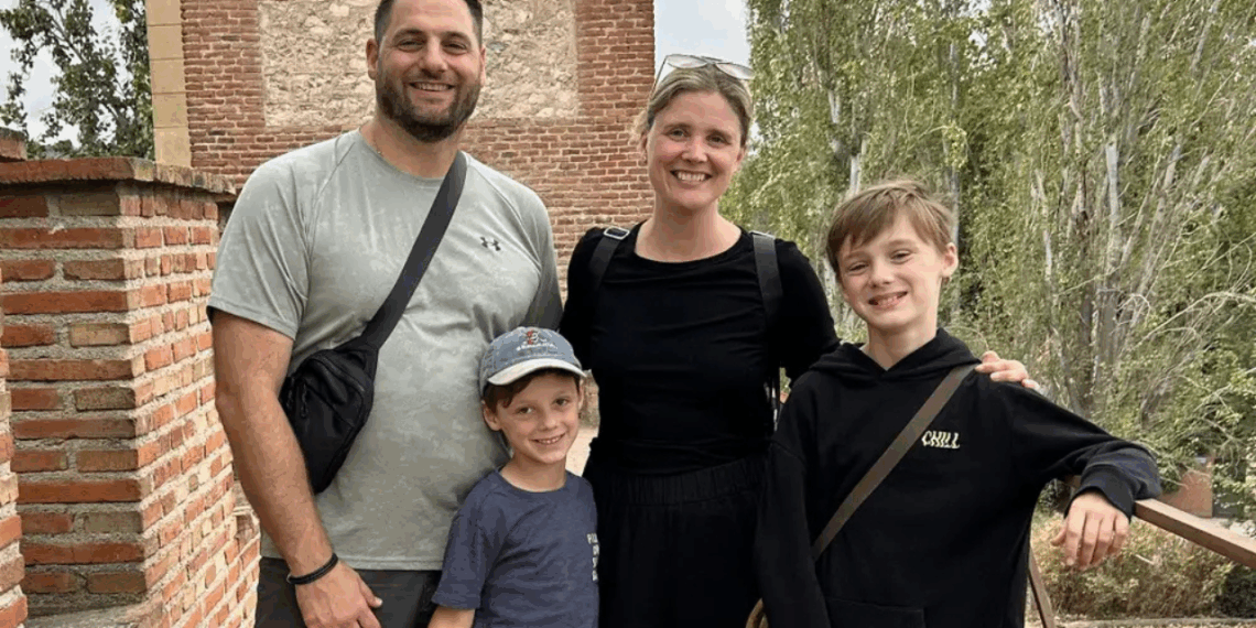 Mudamos nossa família de 4 dos EUA para a Espanha; agora vejo 5 coisas que eu queria muito ter feito antes da mudança