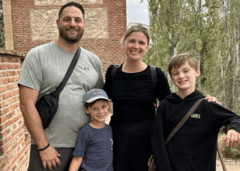 Mudamos nossa família de 4 dos EUA para a Espanha; agora vejo 5 coisas que eu queria muito ter feito antes da mudança