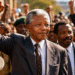 Nelson Mandela, após décadas preso, afirmou ao deixar a prisão: “Aprendi que coragem não é a ausência do medo, mas o triunfo sobre ele.”
