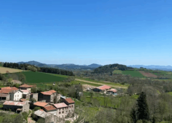 Sou americana e me mudei para uma pequena vila francesa: tentei me adaptar, mas descobri que não nasci para a vida no campo