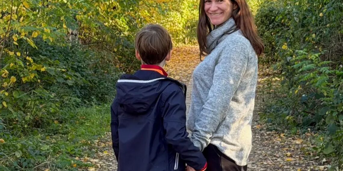 Sou uma mãe americana na Alemanha. Deixei meu filho de 8 anos ir sozinho para a escola, os outros pais me perguntaram por que demorou tanto.