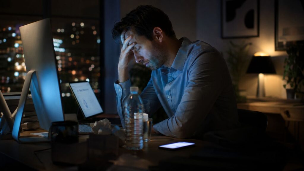 Nem falta de sono, nem estresse: o que está por trás de muitas dores de cabeça durante o dia