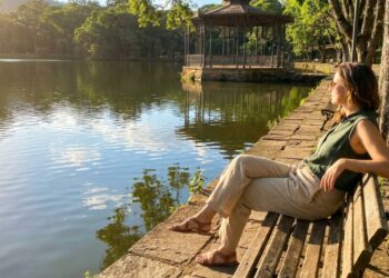 1ª do Brasil para envelhecer e única fora da França com essa água: a cidade mineira de 9 fontes minerais na Serra da Mantiqueira