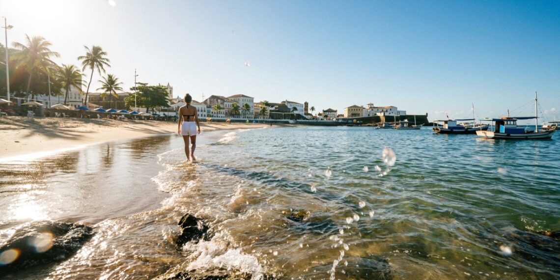 Fundada em 1549 e dona do maior Carnaval do mundo: a primeira capital do Brasil reúne 50 km de praias e patrimônio mundial